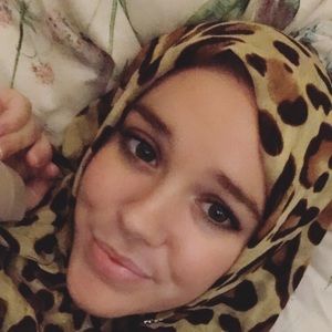 Meet your Posher, Abigail